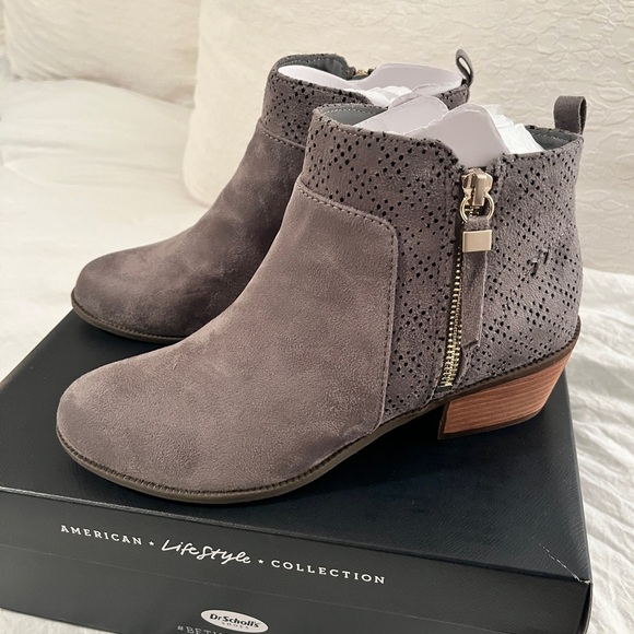 NIB Dr Scholl’s Brianna Ankle Boot Gray/Dark Shadow MM Material Size 7M - Picture 2 of 8